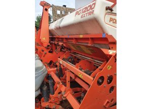 PLANTADEIRA KUHN PG EXTRA 1200 COM 11 LINHAS DE 0,50 CM ANO 2012, USADA