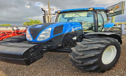 TRATOR NEW HOLLAND T 7.205 ANO 2014 COM 7.107 HRS, USADO