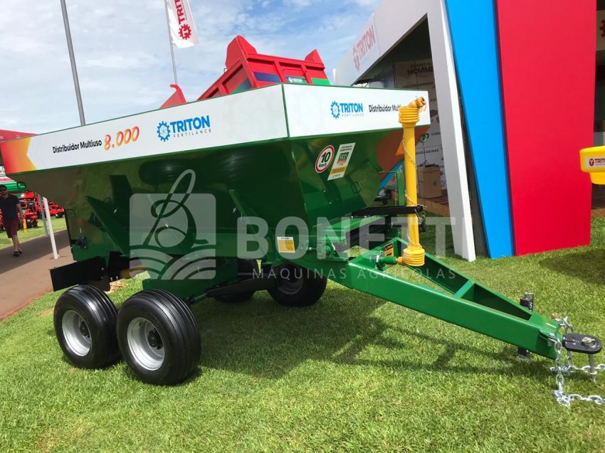 DISTRIBUIDOR DE ADUBO ORGÂNICO E CALCARIO