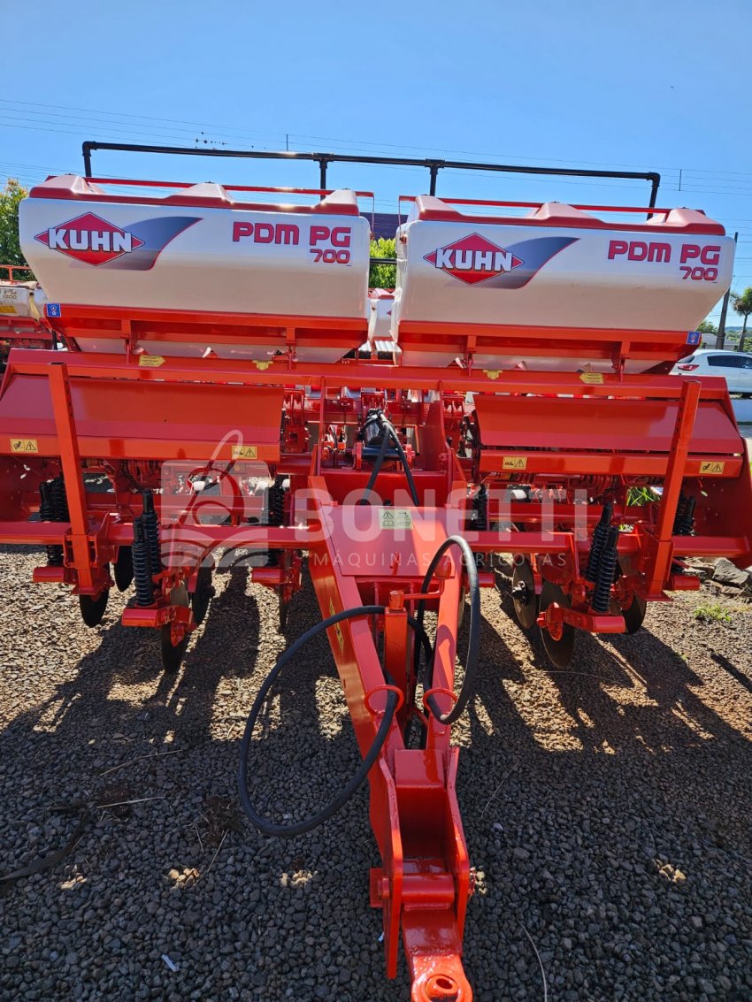 PLANTADEIRA KUHN PG 700/07 RS ANO 2013, USADA