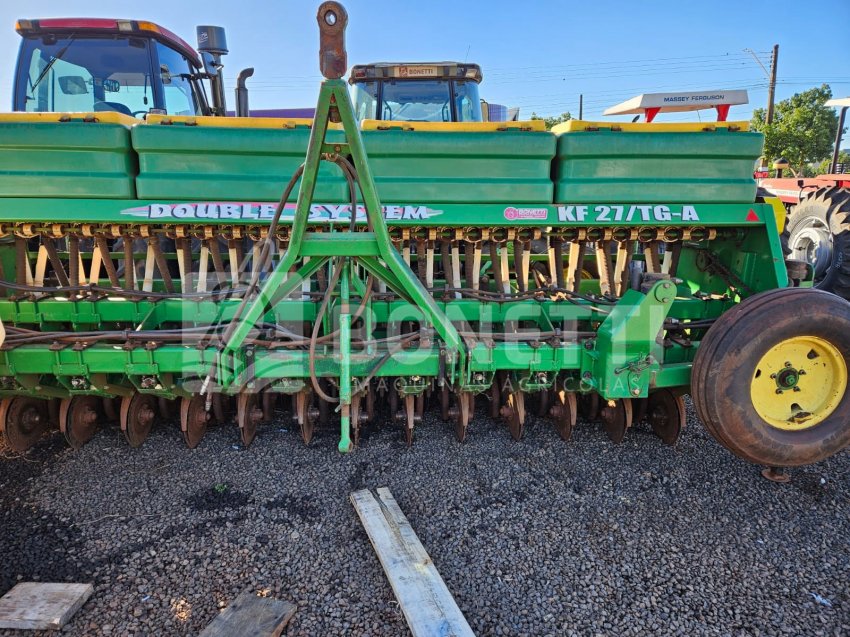 SEMEADEIRA KF 27 LINHAS, COM TRANSPORTE, ANO 2010 USADA